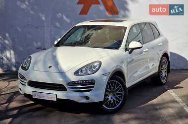 Внедорожник / Кроссовер Porsche Cayenne 2011 в 