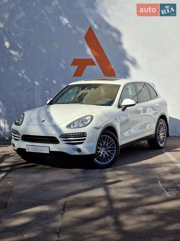 Внедорожник / Кроссовер Porsche Cayenne 2011 в Одессе