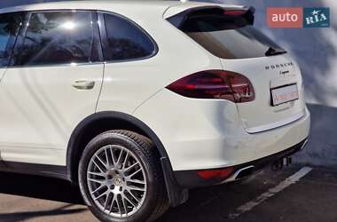 Внедорожник / Кроссовер Porsche Cayenne 2011 в 