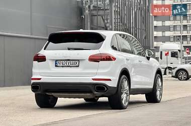 Позашляховик / Кросовер Porsche Cayenne 2017 в 