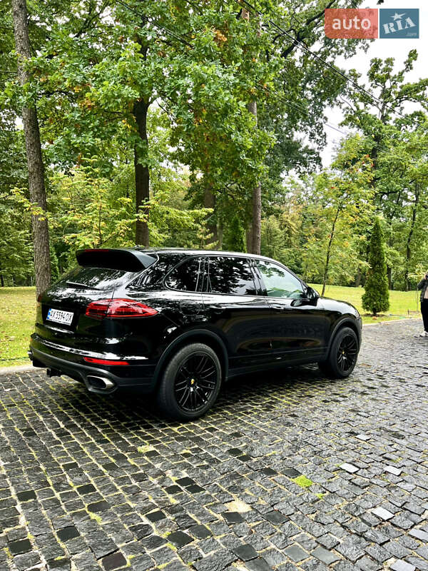 Внедорожник / Кроссовер Porsche Cayenne 2015 в Киеве фото 8 Внедорожник / Кроссовер Porsche Cayenne 2015 в Киеве