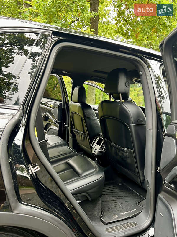 Внедорожник / Кроссовер Porsche Cayenne 2015 в Киеве фото 19 Внедорожник / Кроссовер Porsche Cayenne 2015 в Киеве