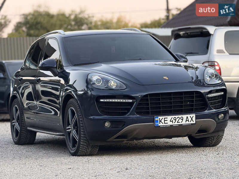 Внедорожник / Кроссовер Porsche Cayenne 2012 в Новомосковске