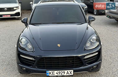 Позашляховик / Кросовер Porsche Cayenne 2012 в 