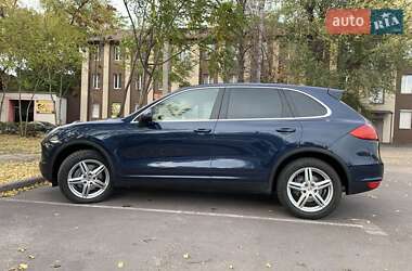 Позашляховик / Кросовер Porsche Cayenne 2011 в 