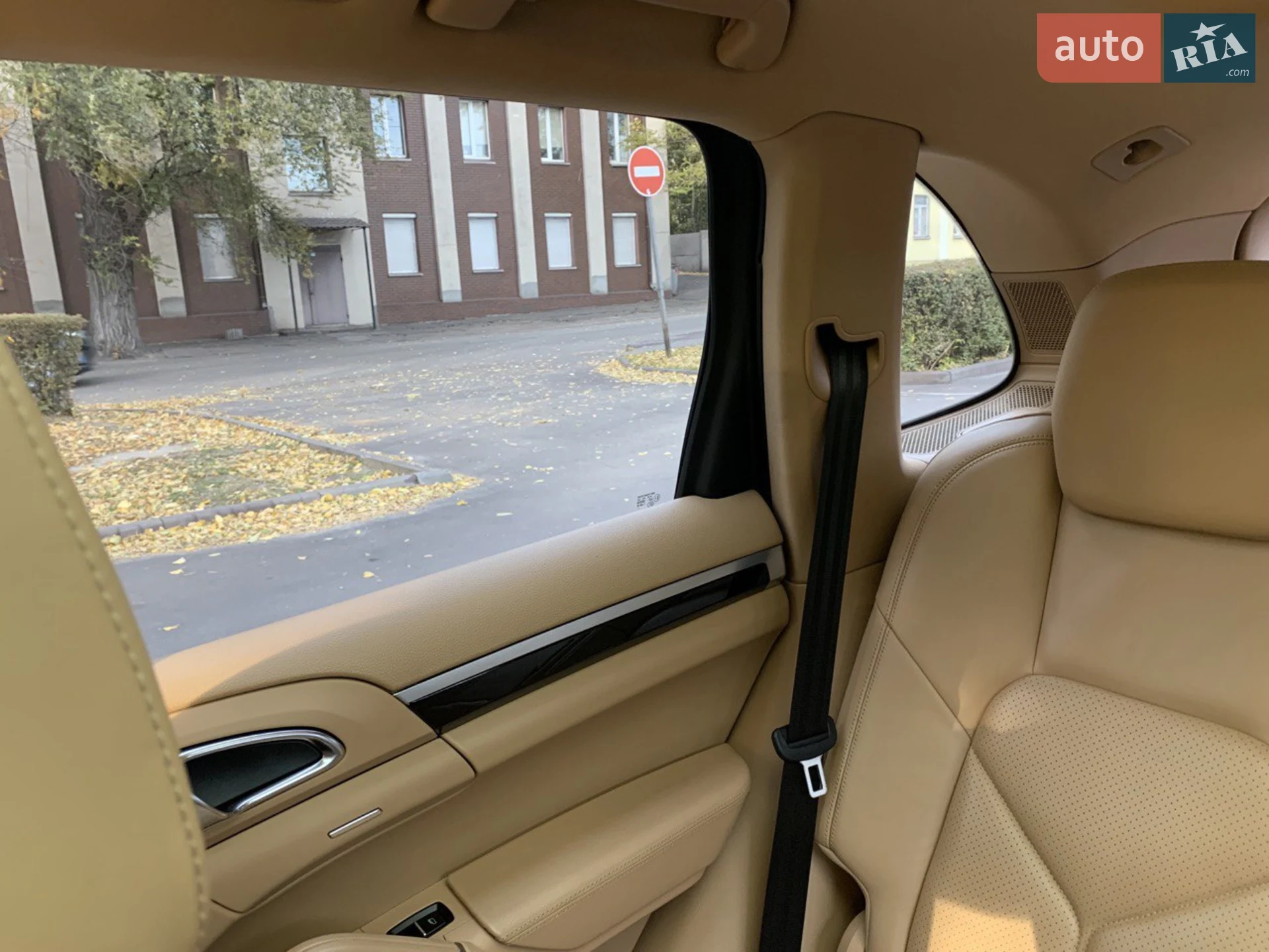 2011 Porsche Cayenne - мініатюра 12