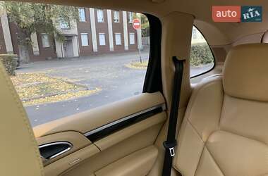 Позашляховик / Кросовер Porsche Cayenne 2011 в 