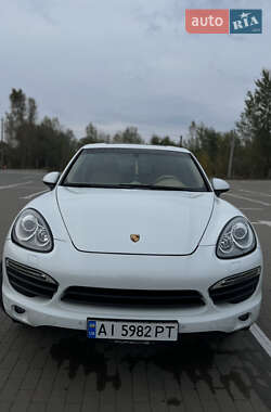 Внедорожник / Кроссовер Porsche Cayenne 2014 в 