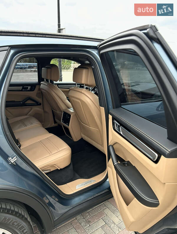 Внедорожник / Кроссовер Porsche Cayenne 2018 в Харькове