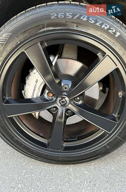 Внедорожник / Кроссовер Porsche Cayenne 2011 в 