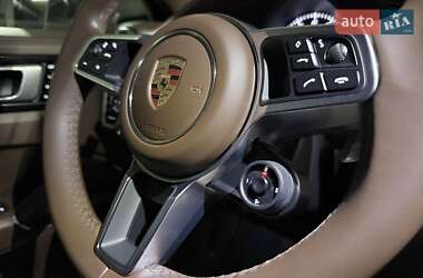 Внедорожник / Кроссовер Porsche Cayenne 2019 в 