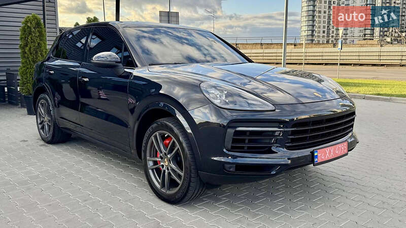 Позашляховик / Кросовер Porsche Cayenne 2019 в Києві