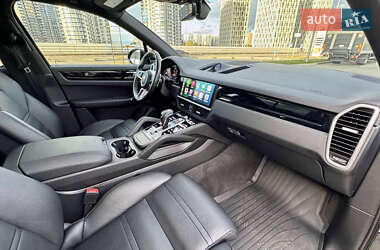 Позашляховик / Кросовер Porsche Cayenne 2019 в 