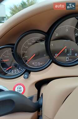 Позашляховик / Кросовер Porsche Cayenne 2013 в 