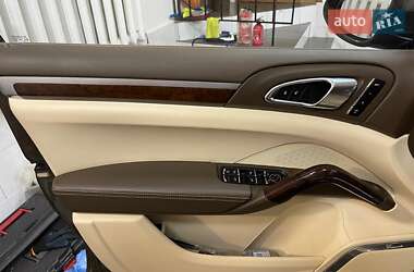 Внедорожник / Кроссовер Porsche Cayenne 2013 в 
