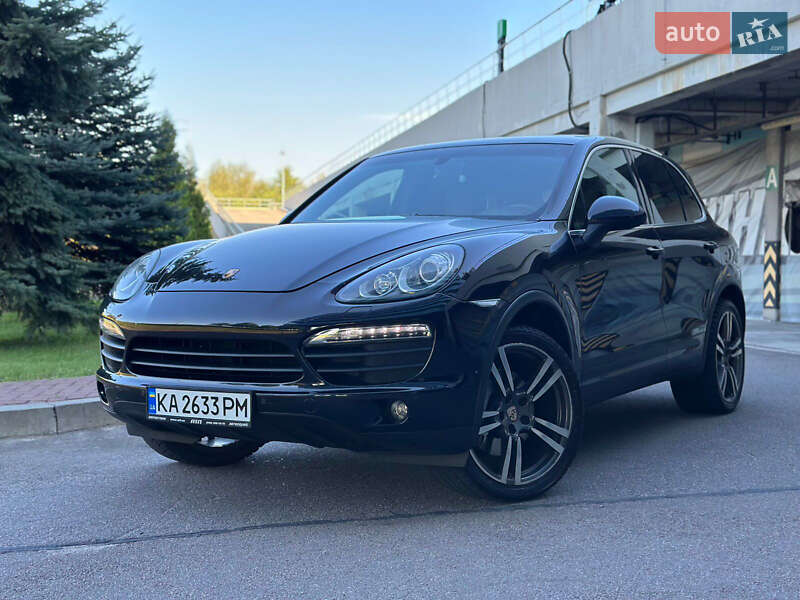 Позашляховик / Кросовер Porsche Cayenne 2012 в Києві