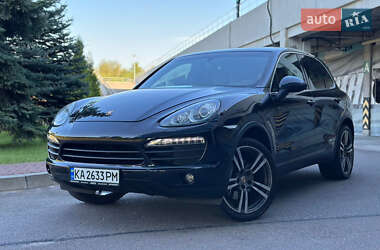 Позашляховик / Кросовер Porsche Cayenne 2012 в 
