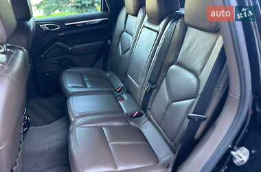 Позашляховик / Кросовер Porsche Cayenne 2012 в 