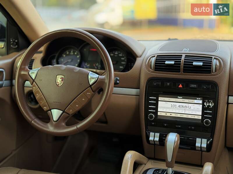 Позашляховик / Кросовер Porsche Cayenne 2008 в Луцьку