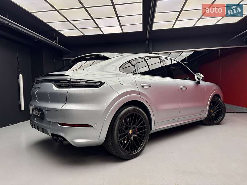 Позашляховик / Кросовер Porsche Cayenne 2020 в Києві