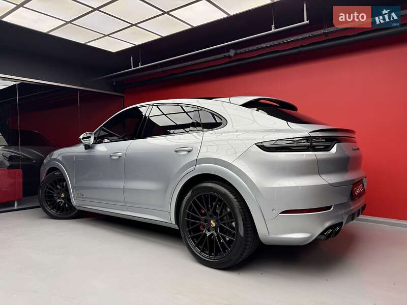 Позашляховик / Кросовер Porsche Cayenne 2020 в Києві