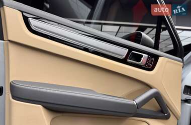 Позашляховик / Кросовер Porsche Cayenne 2020 в 