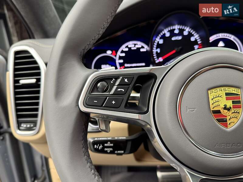 Позашляховик / Кросовер Porsche Cayenne 2020 в Києві