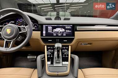 Позашляховик / Кросовер Porsche Cayenne 2020 в 