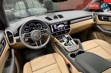 Позашляховик / Кросовер Porsche Cayenne 2020 в 