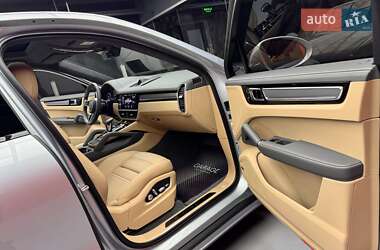 Позашляховик / Кросовер Porsche Cayenne 2020 в 