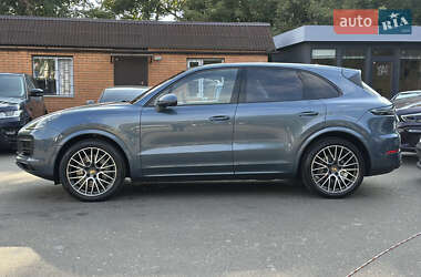 Позашляховик / Кросовер Porsche Cayenne 2019 в 