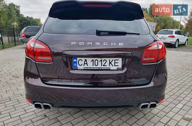 Внедорожник / Кроссовер Porsche Cayenne 2013 в 