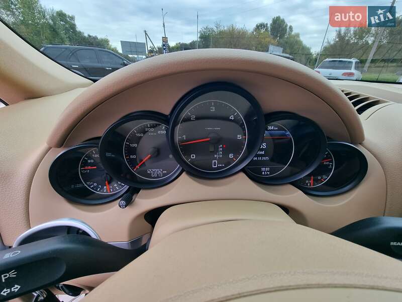 Внедорожник / Кроссовер Porsche Cayenne 2013 в Смеле