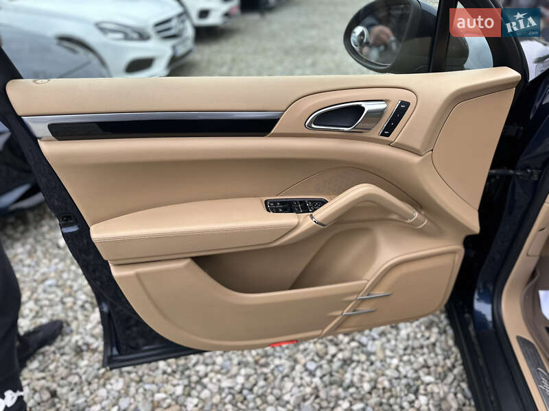 Внедорожник / Кроссовер Porsche Cayenne 2011 в Ивано-Франковске фото 19 Внедорожник / Кроссовер Porsche Cayenne 2011 в Ивано-Франковске