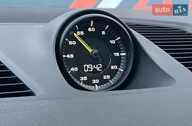 Внедорожник / Кроссовер Porsche Cayenne 2019 в 