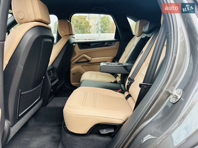 Внедорожник / Кроссовер Porsche Cayenne 2024 в Киеве фото 25 Внедорожник / Кроссовер Porsche Cayenne 2024 в Киеве