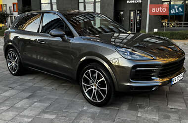 Позашляховик / Кросовер Porsche Cayenne 2019 в 