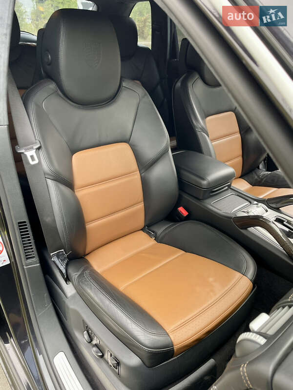 Позашляховик / Кросовер Porsche Cayenne 2008 в Києві