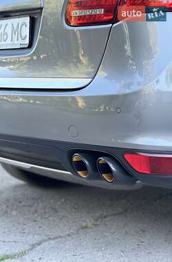 Позашляховик / Кросовер Porsche Cayenne 2010 в 