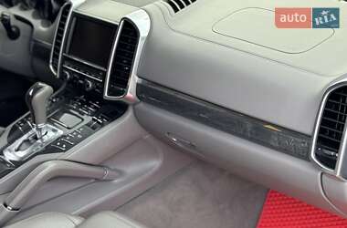 Позашляховик / Кросовер Porsche Cayenne 2010 в 