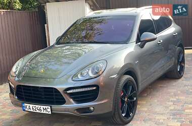 Позашляховик / Кросовер Porsche Cayenne 2010 в 