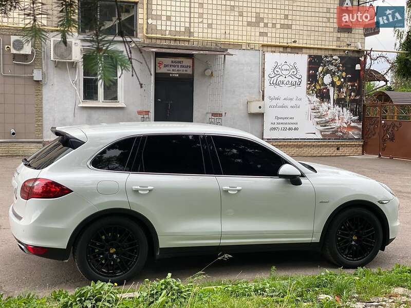 Позашляховик / Кросовер Porsche Cayenne 2013 в Ніжині