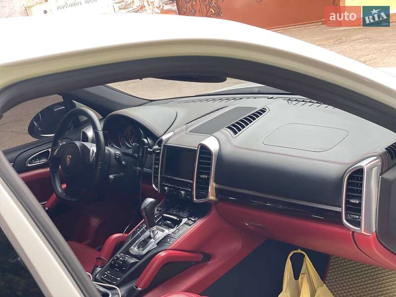 Позашляховик / Кросовер Porsche Cayenne 2013 в Ніжині