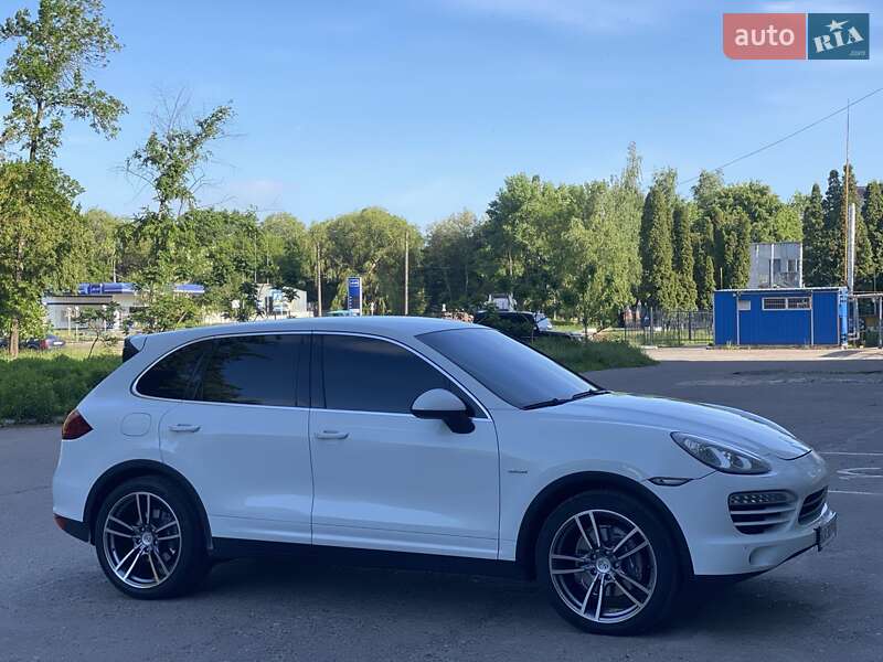 Позашляховик / Кросовер Porsche Cayenne 2013 в Ніжині