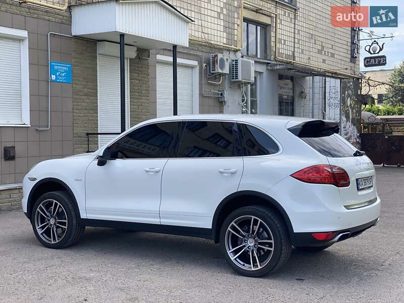 Позашляховик / Кросовер Porsche Cayenne 2013 в Ніжині