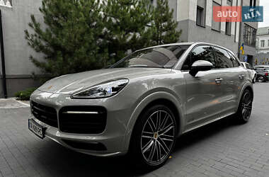 Внедорожник / Кроссовер Porsche Cayenne 2022 в Киеве