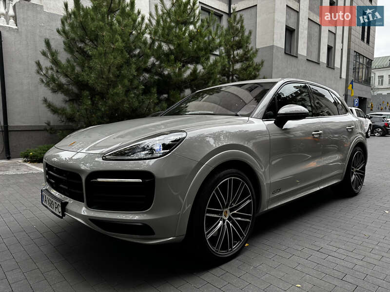 Внедорожник / Кроссовер Porsche Cayenne 2022 в Киеве