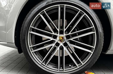 Внедорожник / Кроссовер Porsche Cayenne 2022 в 