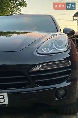 Внедорожник / Кроссовер Porsche Cayenne 2013 в 