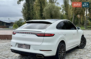 Позашляховик / Кросовер Porsche Cayenne 2019 в 